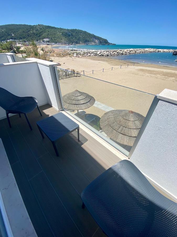 Marina Bay Suites Peschici Exterior foto
